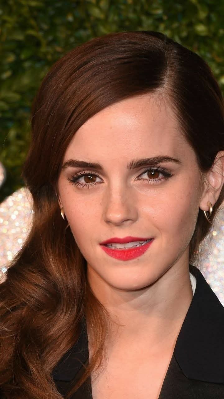 D3hzDg37 Emma Watson 11.jpg